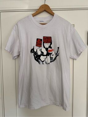 Ideologie and Hasan Piker White Graphic Union Protest Crewneck T-Shirt Size Med